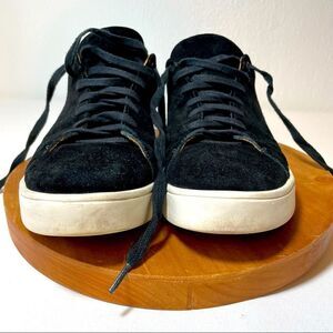 Donald J. Pliner Alan black suede sneakers 9